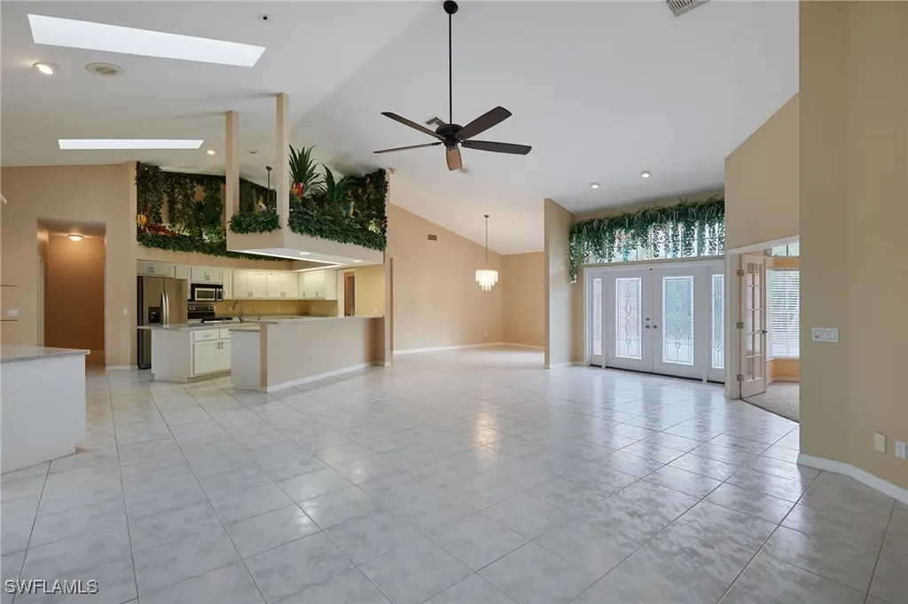 3667 Liberty Square Fort Myers FL 33908