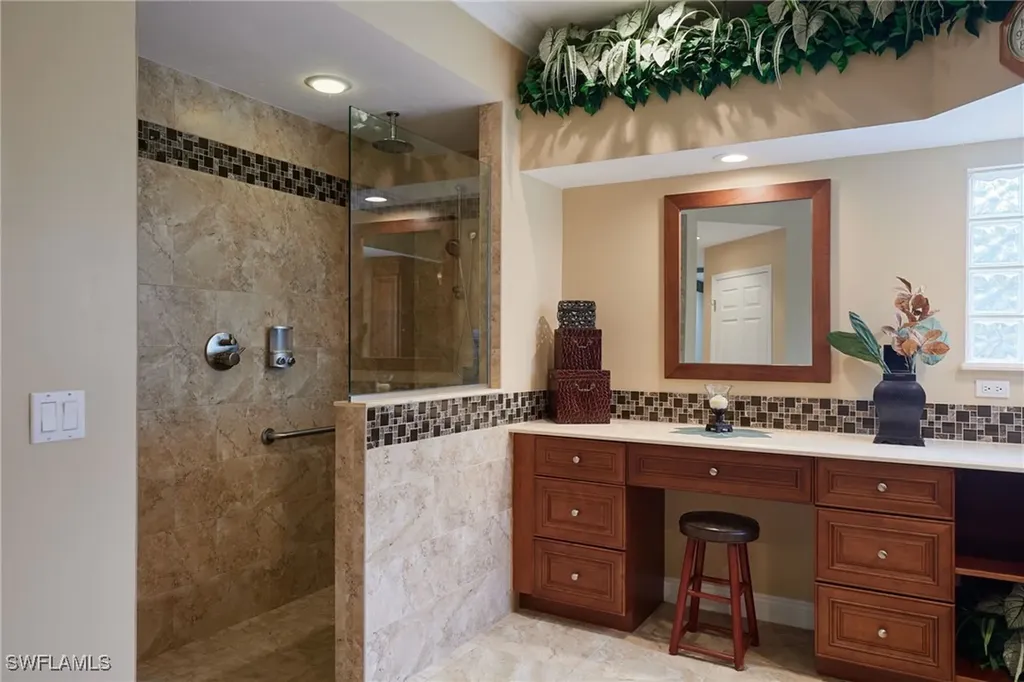 3667 Liberty Square Fort Myers FL 33908