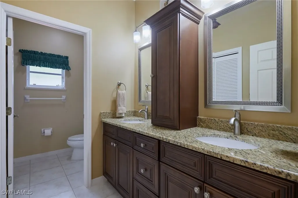 3667 Liberty Square Fort Myers FL 33908