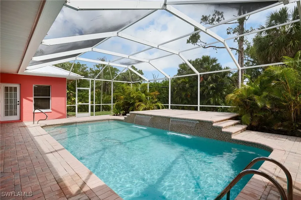 3667 Liberty Square Fort Myers FL 33908