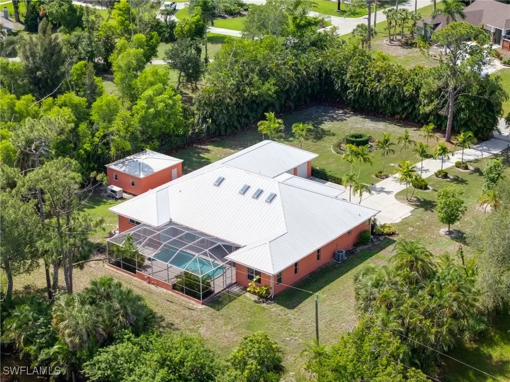 3667 Liberty Square Fort Myers FL 33908
