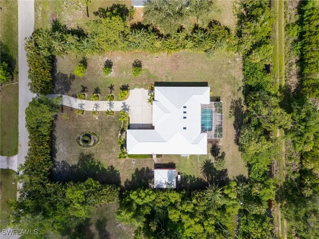 3667 Liberty Square Fort Myers FL 33908