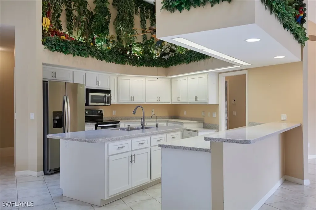 3667 Liberty Square Fort Myers FL 33908