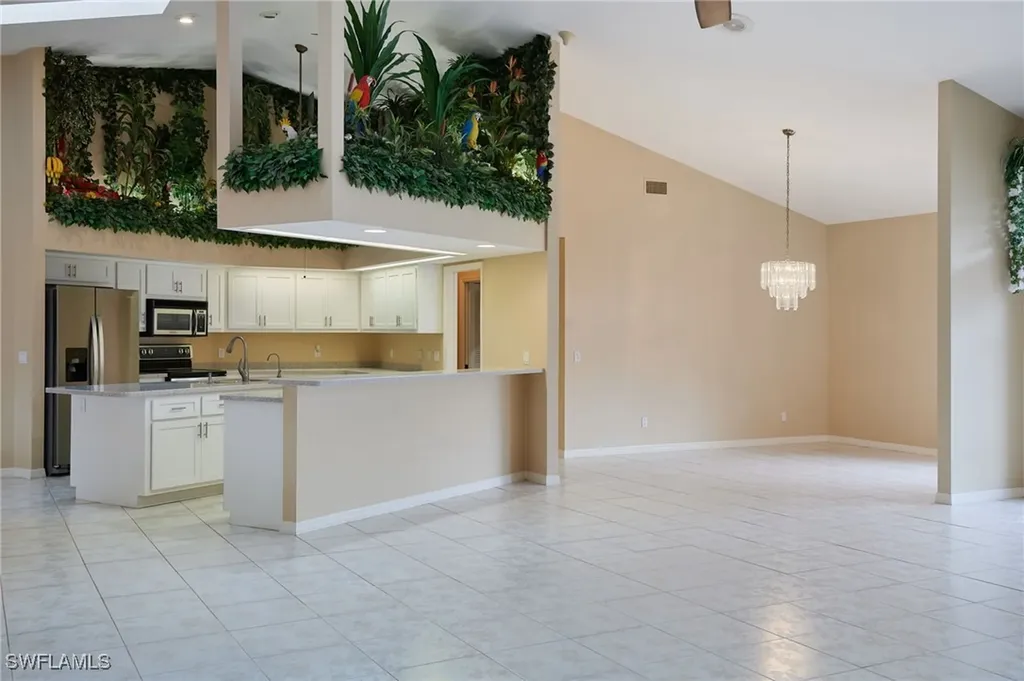 3667 Liberty Square Fort Myers FL 33908