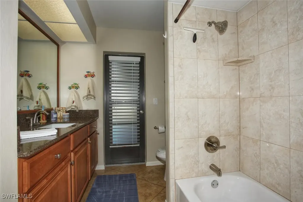 5302 SW 25th Place Cape Coral FL 33914
