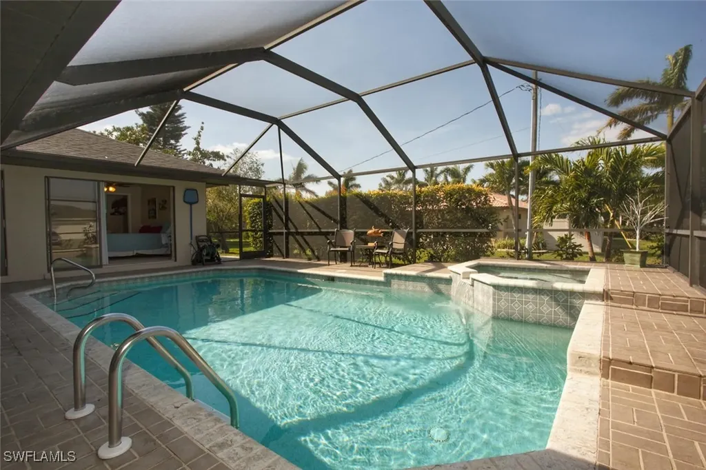 5302 SW 25th Place Cape Coral FL 33914
