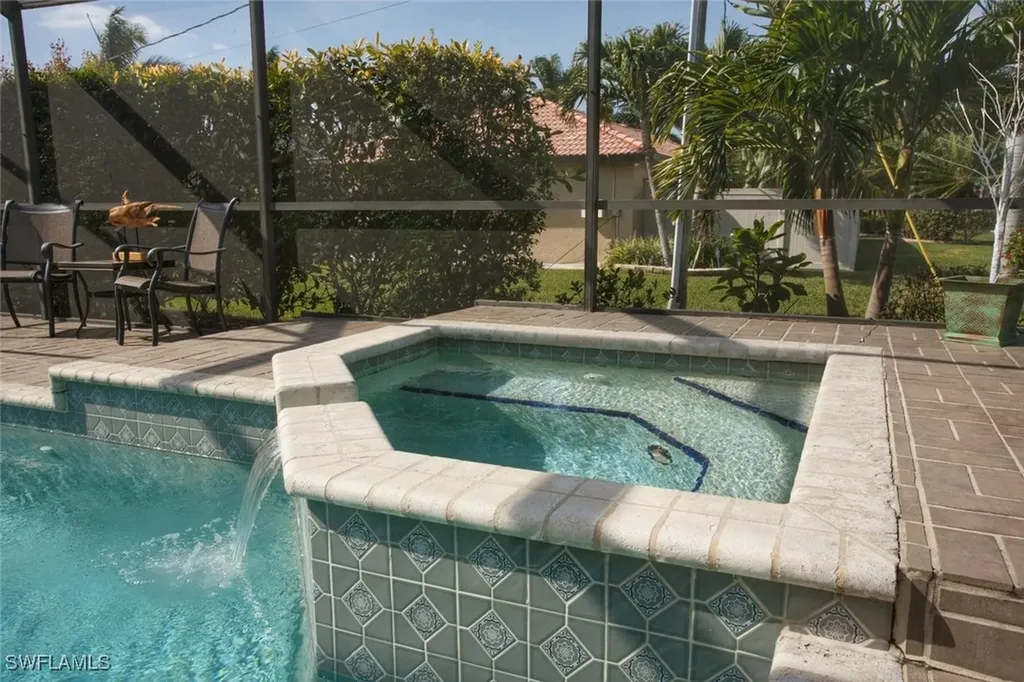5302 SW 25th Place Cape Coral FL 33914