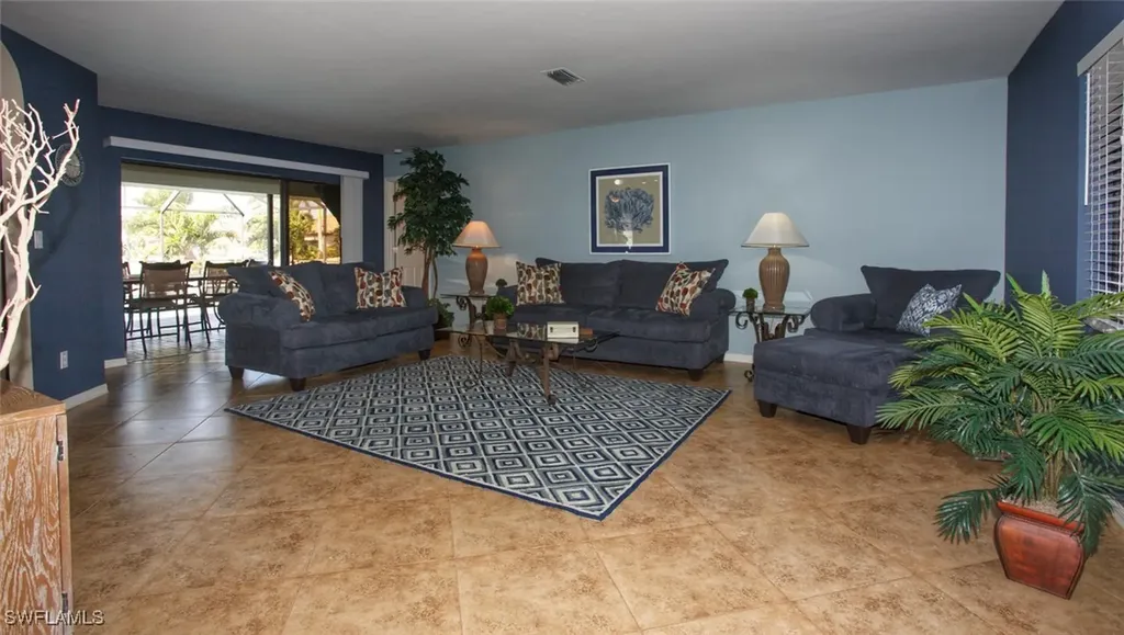5302 SW 25th Place Cape Coral FL 33914