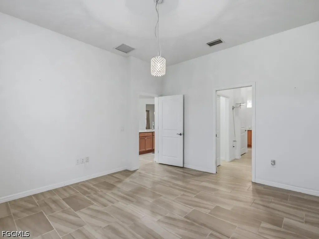 10646 Essex Square Boulevard Fort Myers FL 33913