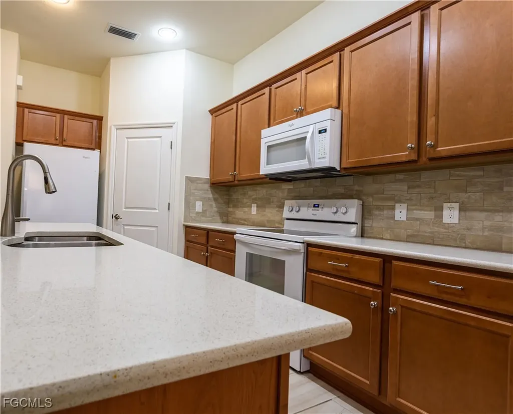 10646 Essex Square Boulevard Fort Myers FL 33913