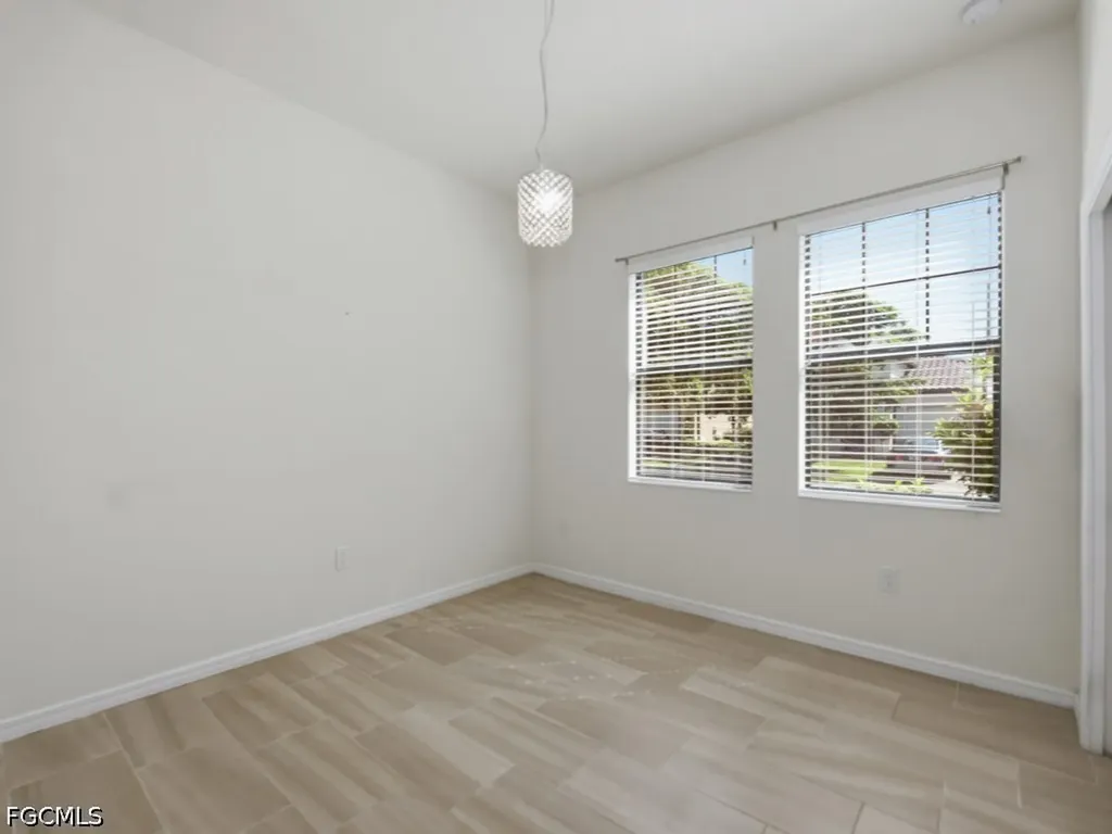 10646 Essex Square Boulevard Fort Myers FL 33913