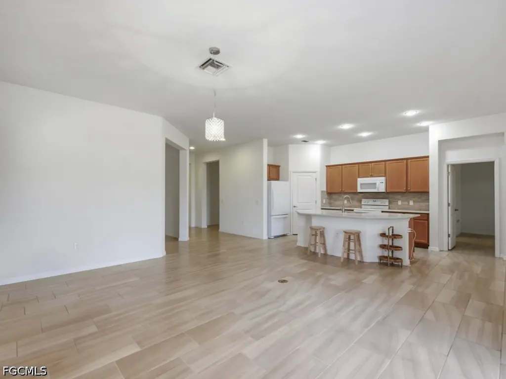 10646 Essex Square Boulevard Fort Myers FL 33913