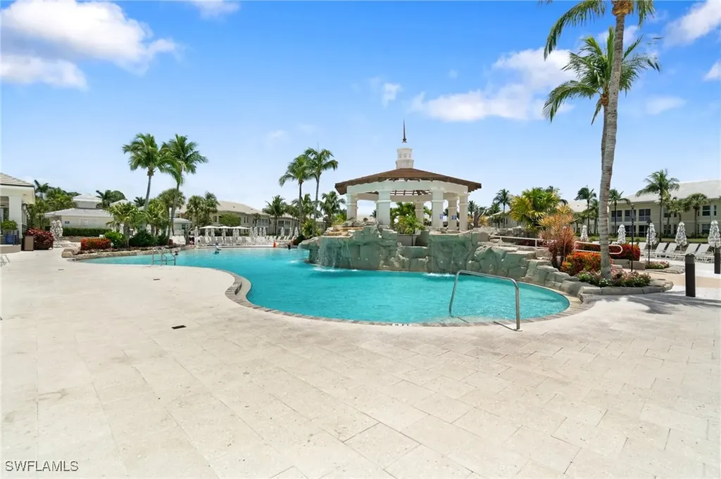 325 Dunes Boulevard Naples FL 34110