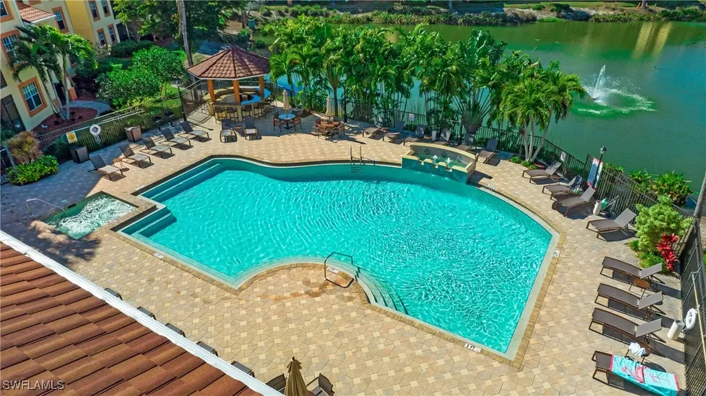 7925 Preserve Circle Naples FL 34119