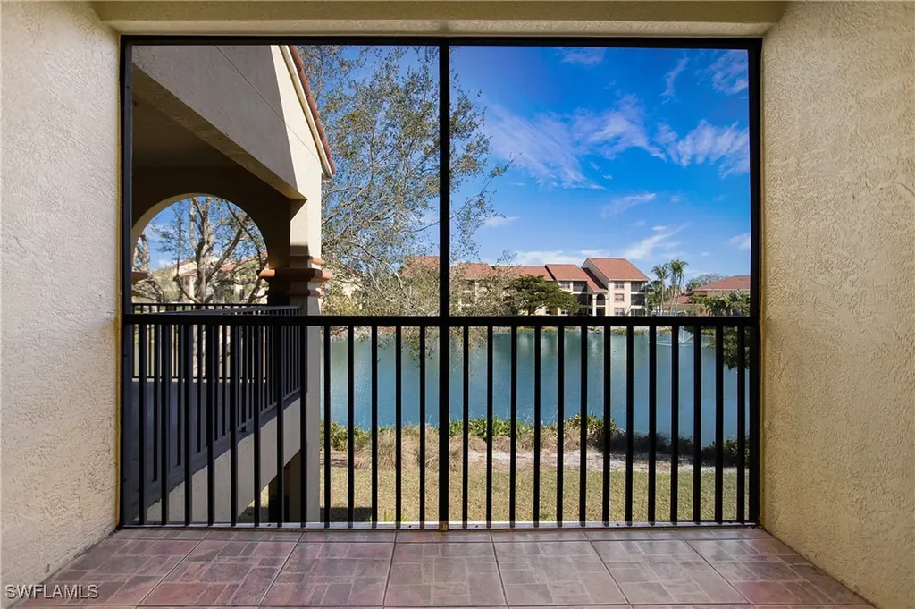 7925 Preserve Circle Naples FL 34119