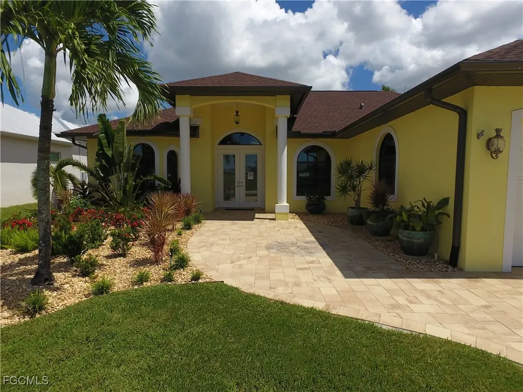 4311 SW 20th Avenue Cape Coral FL 33914