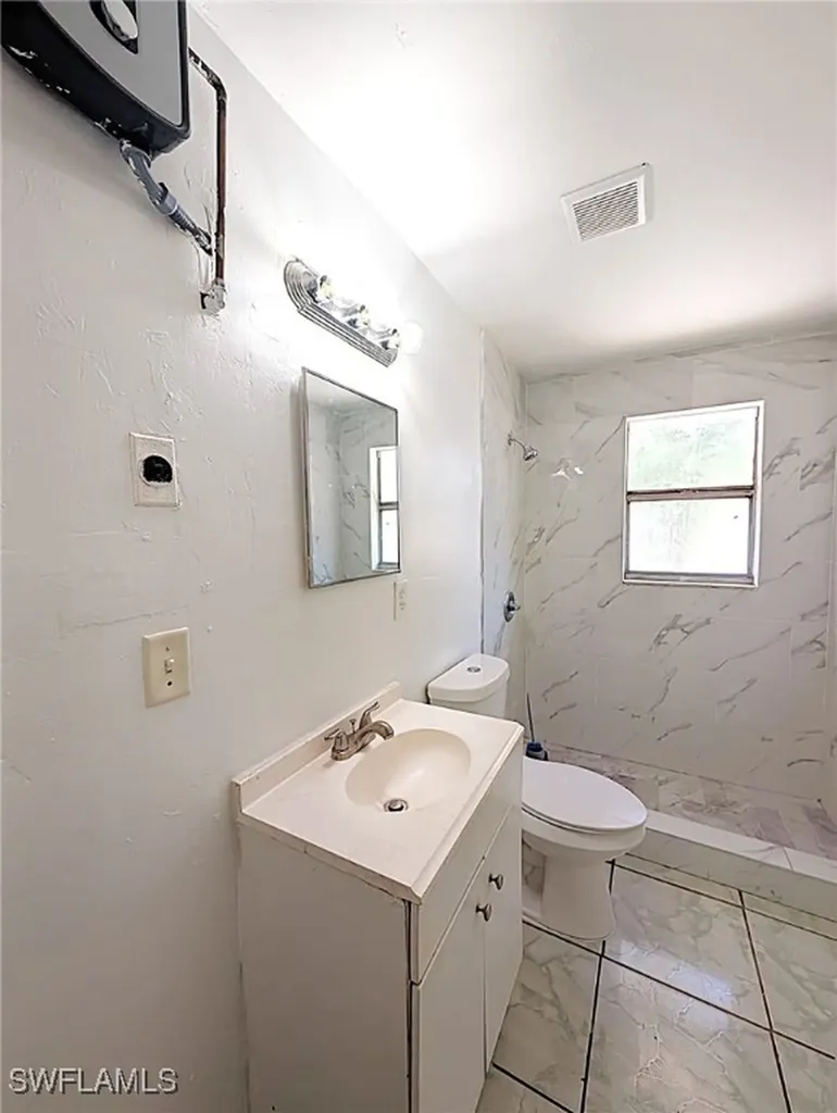 3135 Blount Street Fort Myers FL 33916