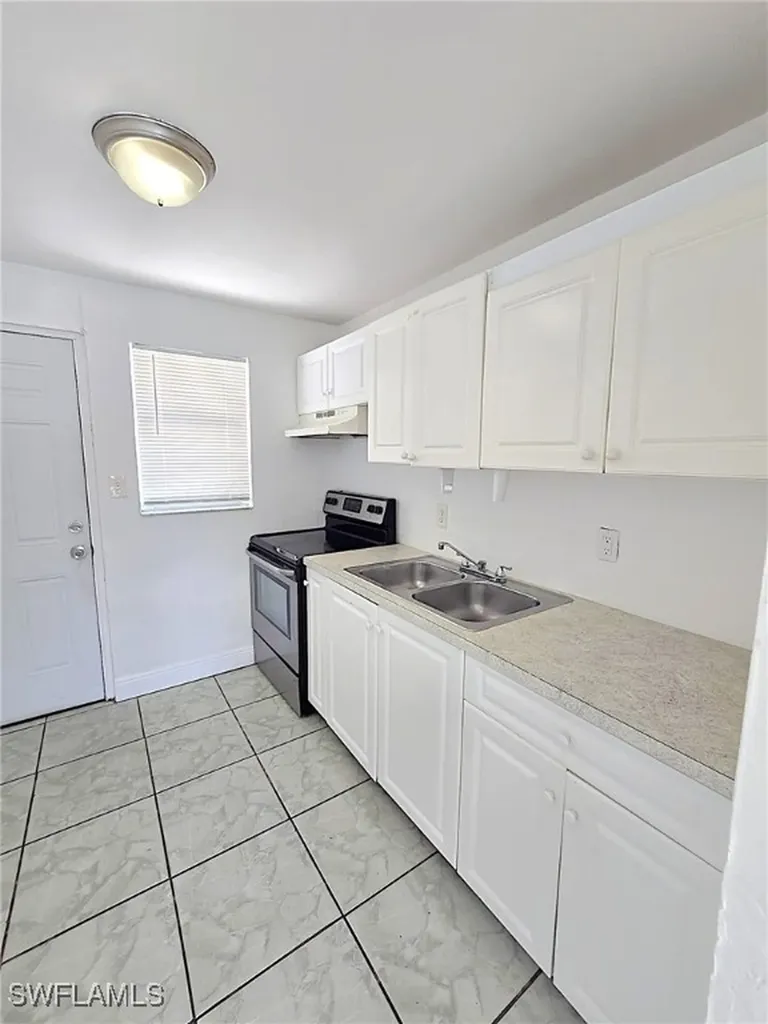 3135 Blount Street Fort Myers FL 33916