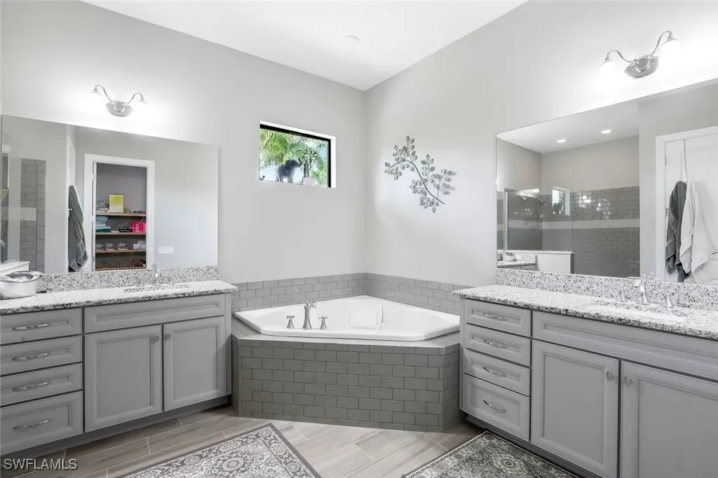 18624 Royal Hammock Boulevard Naples FL 34114