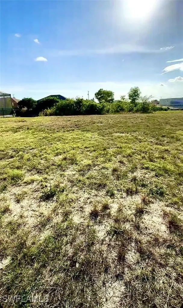 1318 NE 9th Avenue Cape Coral FL 33909