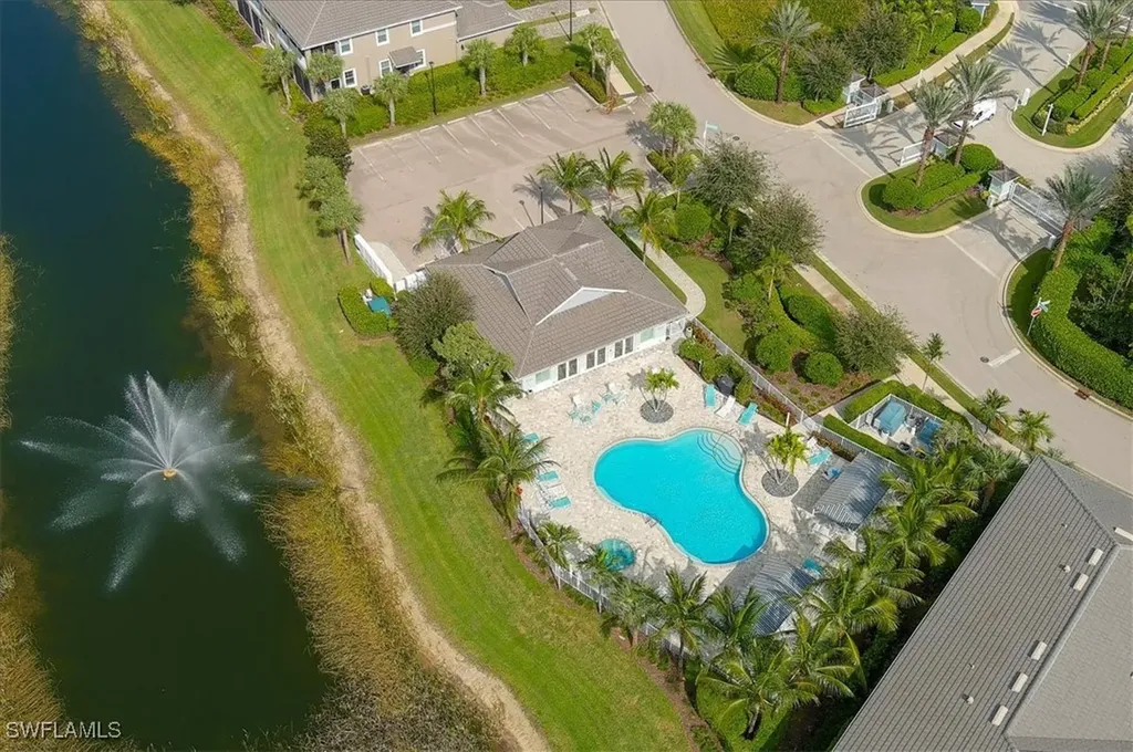 6954 Avalon Circle Naples FL 34112