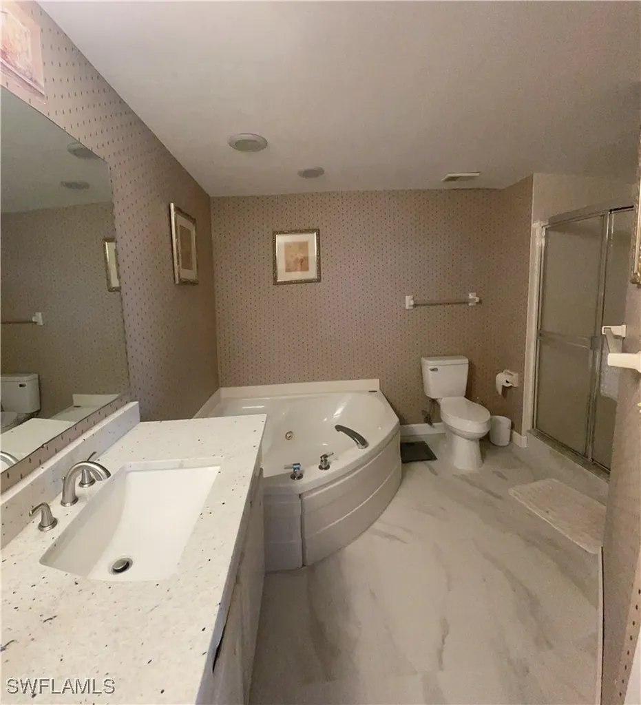 13105 Vanderbilt Drive Naples FL 34110