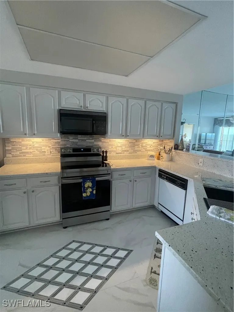 13105 Vanderbilt Drive Naples FL 34110