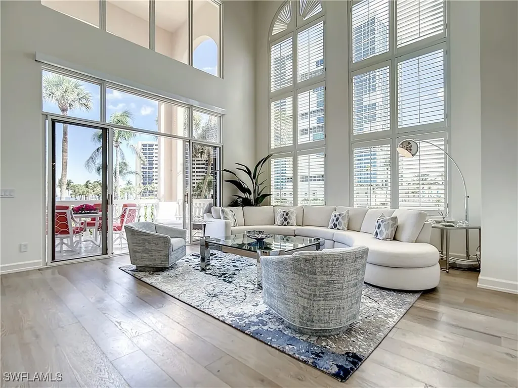 21 Casa Mar Lane Naples FL 34103