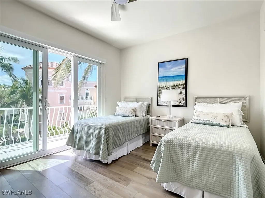 21 Casa Mar Lane Naples FL 34103