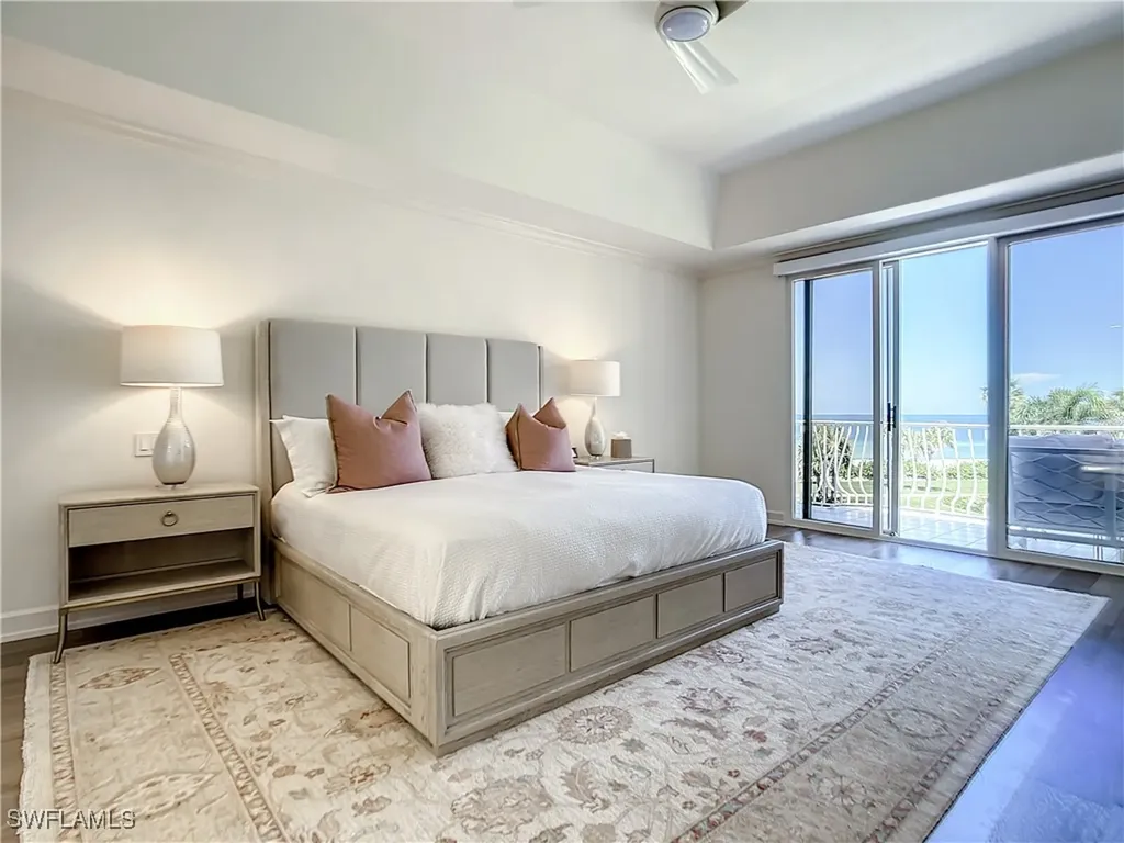 21 Casa Mar Lane Naples FL 34103