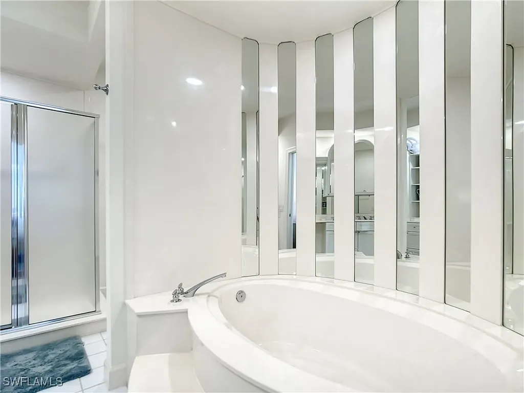 21 Casa Mar Lane Naples FL 34103