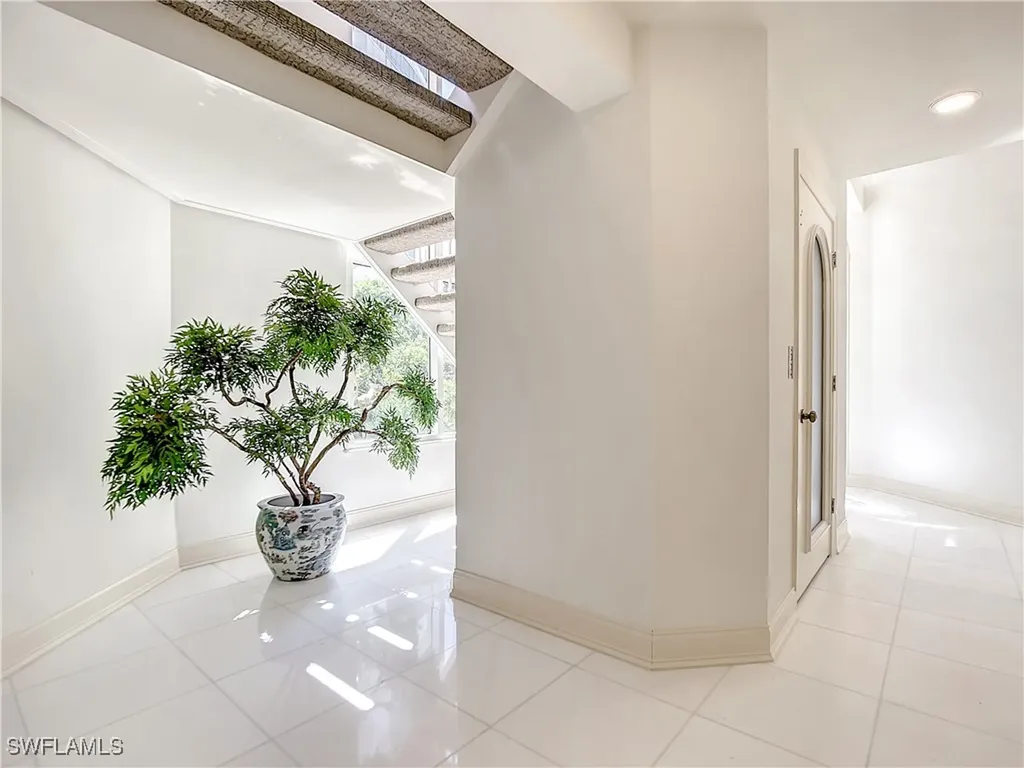 21 Casa Mar Lane Naples FL 34103