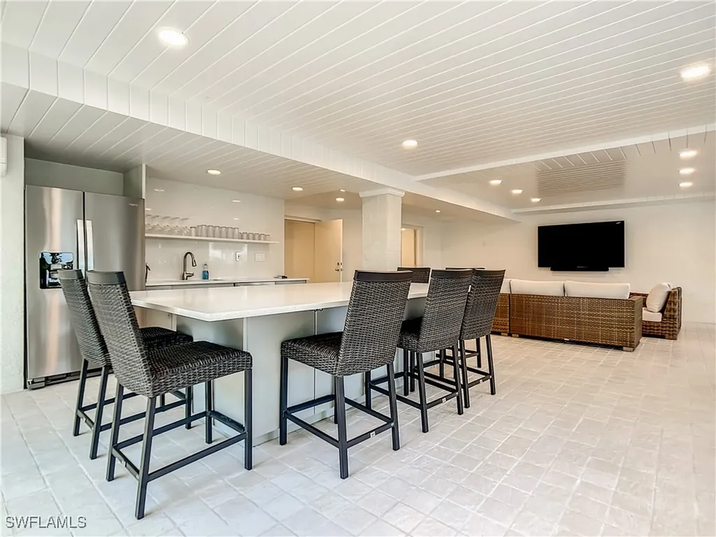 21 Casa Mar Lane Naples FL 34103