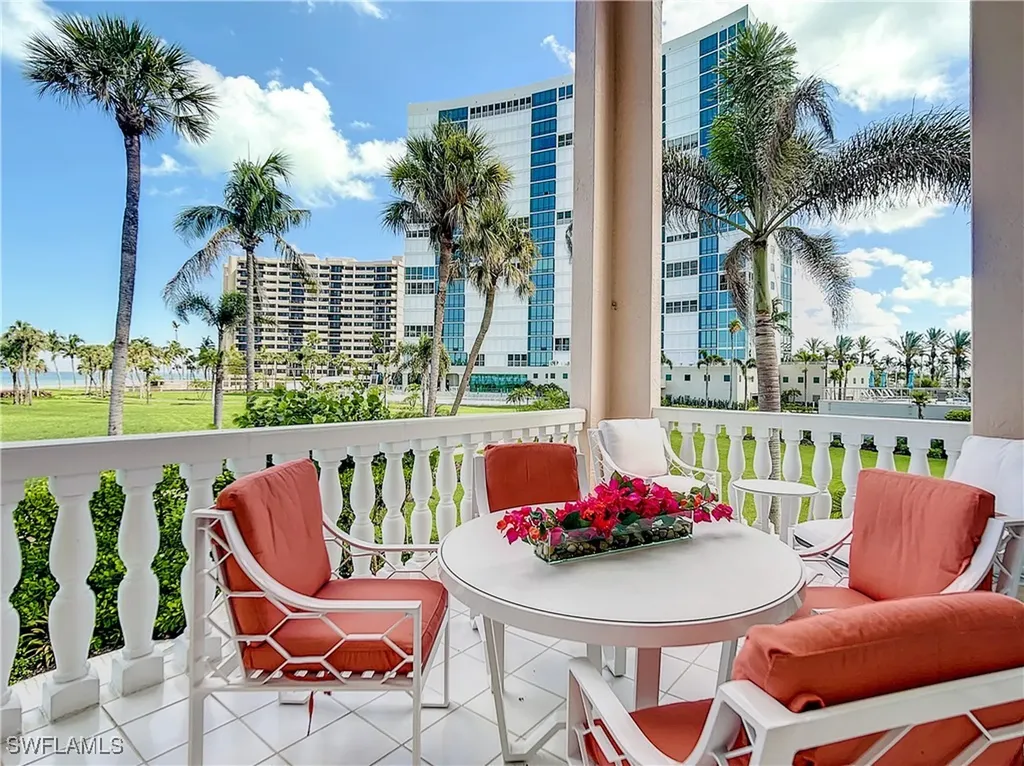 21 Casa Mar Lane Naples FL 34103