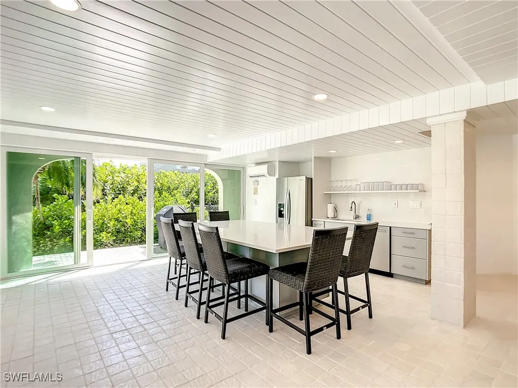 21 Casa Mar Lane Naples FL 34103