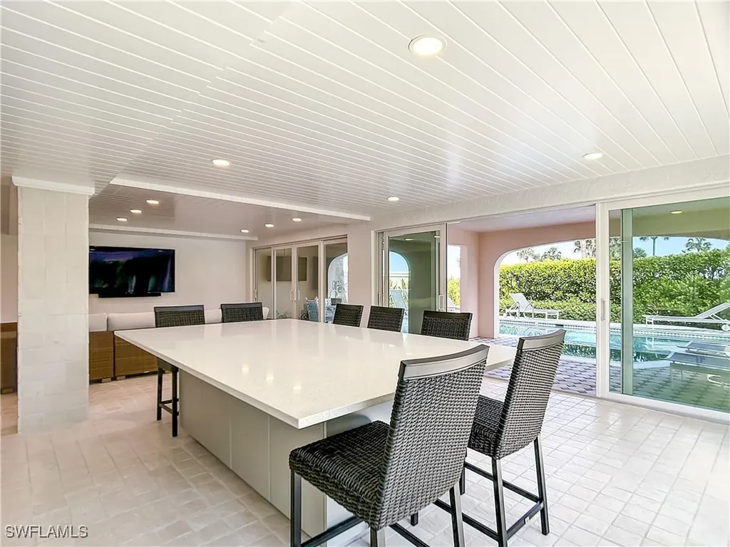 21 Casa Mar Lane Naples FL 34103