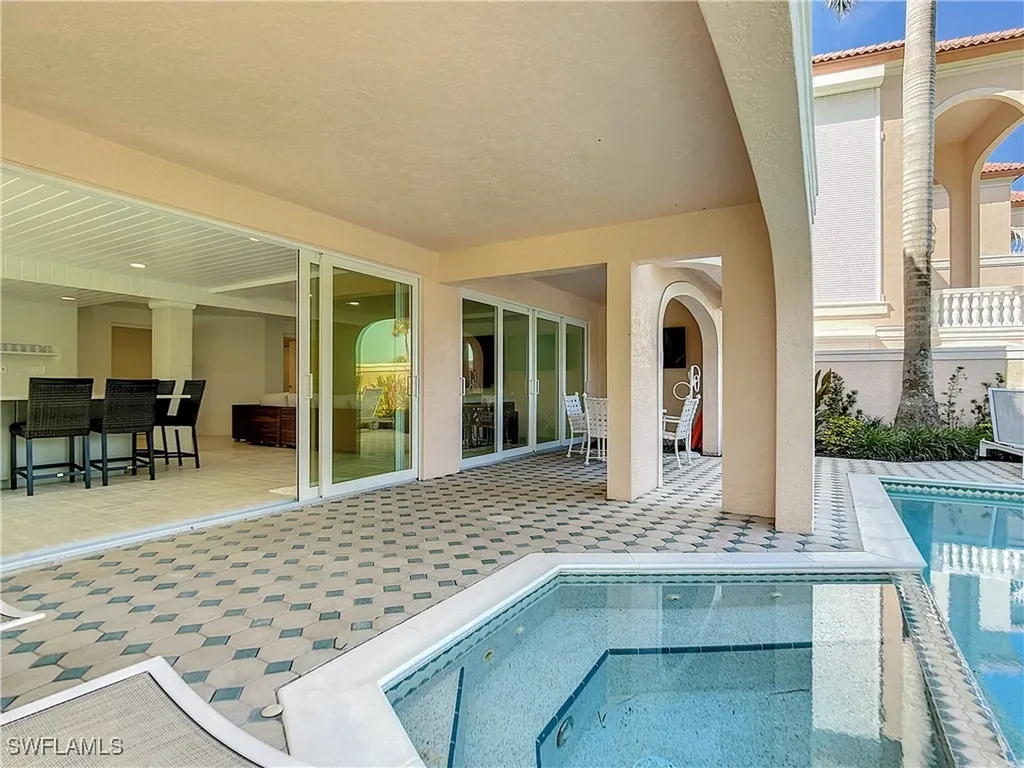 21 Casa Mar Lane Naples FL 34103