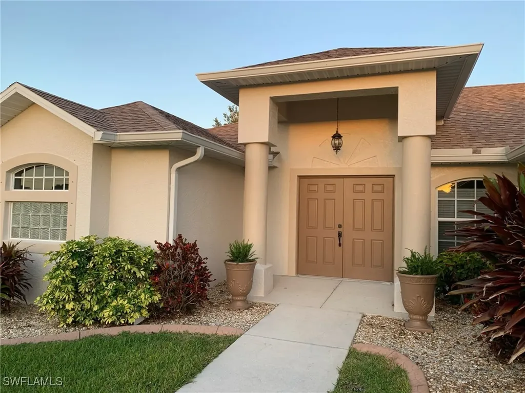 4544 SW 14th Avenue Cape Coral FL 33914