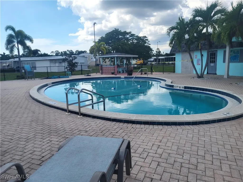 87 Middlesex Road Fort Myers FL 33908