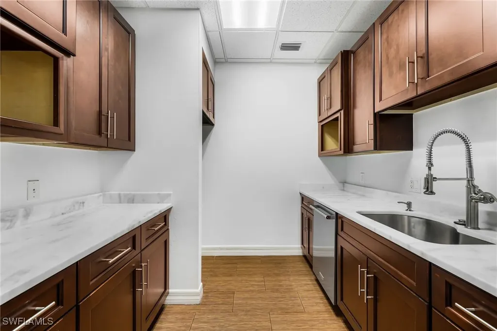 8991 Daniels Center Drive Fort Myers FL 33912
