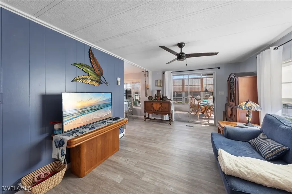 90 Snead Drive North Fort Myers FL 33903