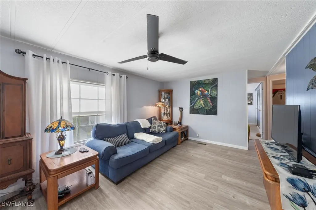 90 Snead Drive North Fort Myers FL 33903