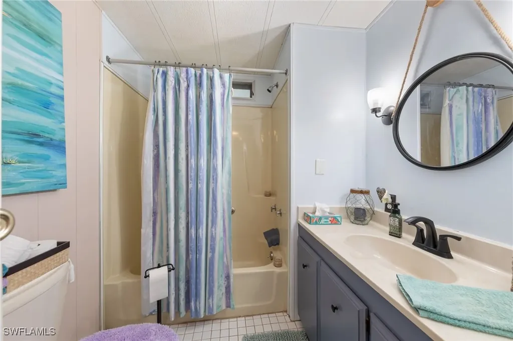 90 Snead Drive North Fort Myers FL 33903