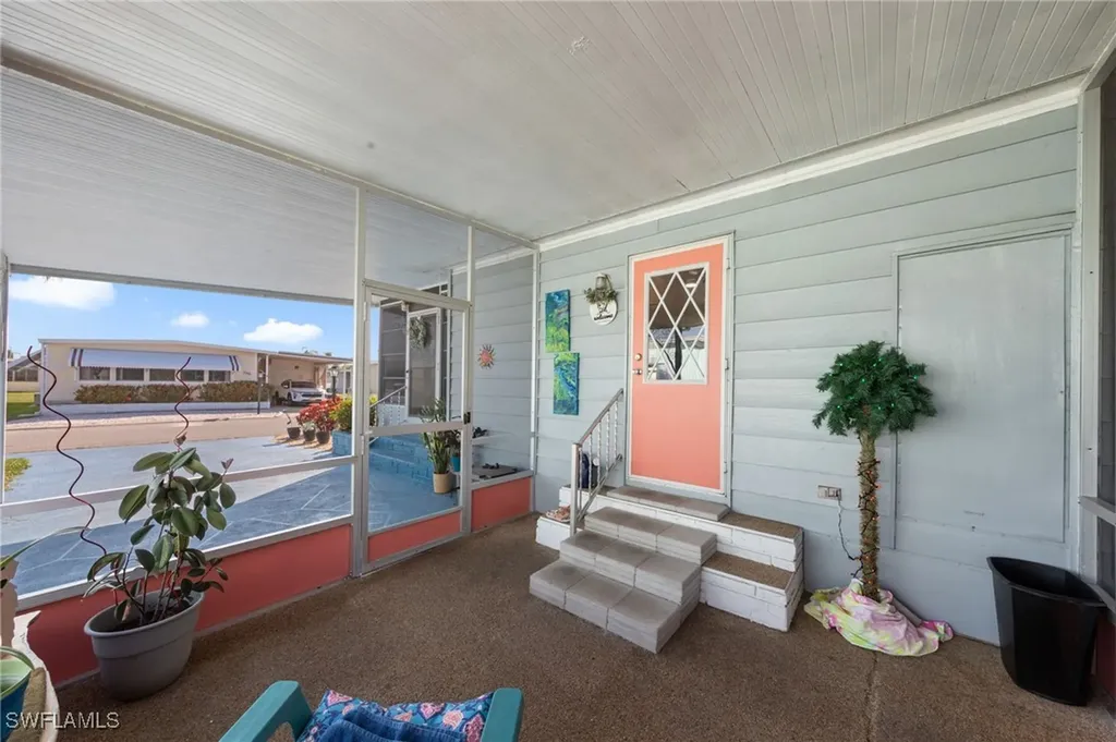 90 Snead Drive North Fort Myers FL 33903