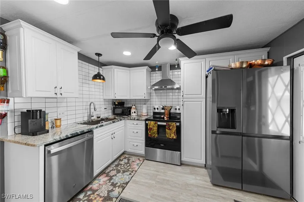 90 Snead Drive North Fort Myers FL 33903