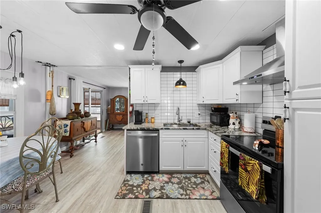 90 Snead Drive North Fort Myers FL 33903