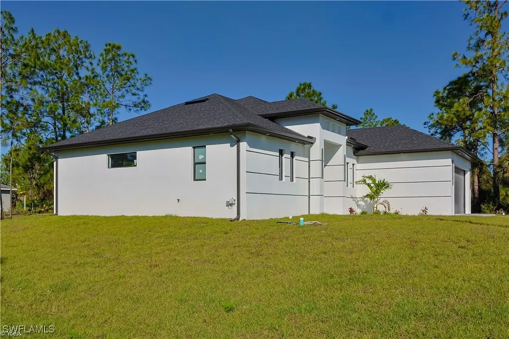 814 Fullerton Avenue S Lehigh Acres FL 33974