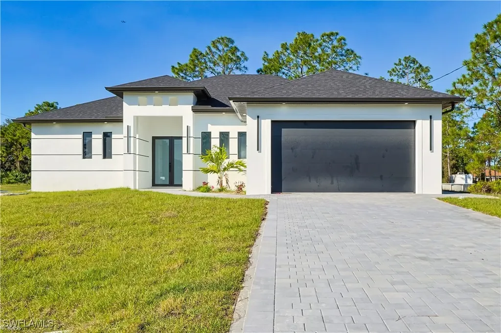 814 Fullerton Avenue S Lehigh Acres FL 33974