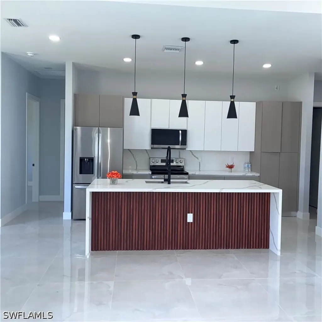 814 Fullerton Avenue S Lehigh Acres FL 33974