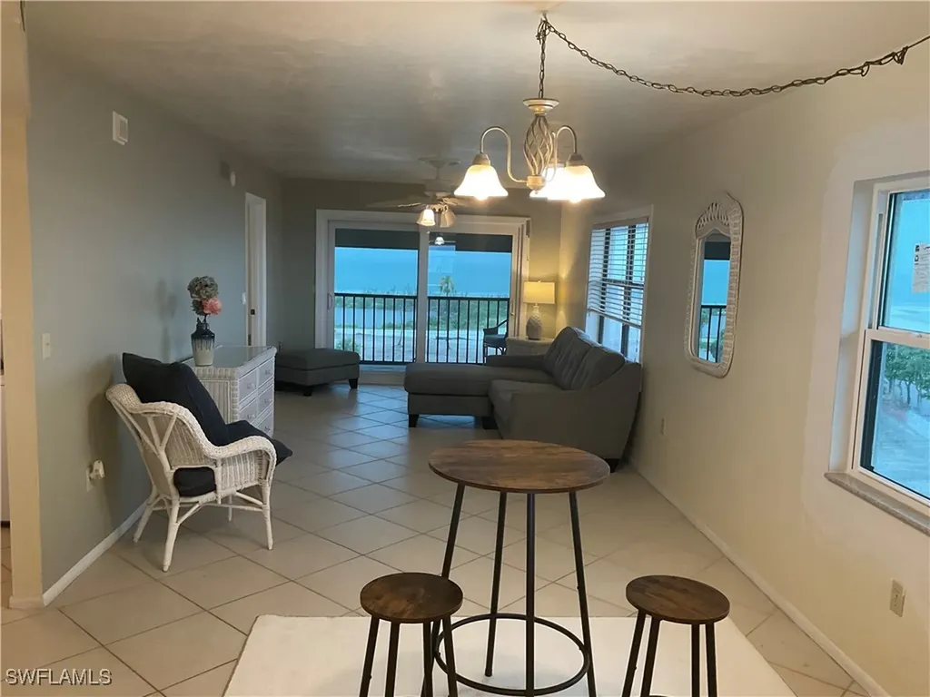Fort Myers Beach FL, 6897 Estero Boulevard, Unit 166